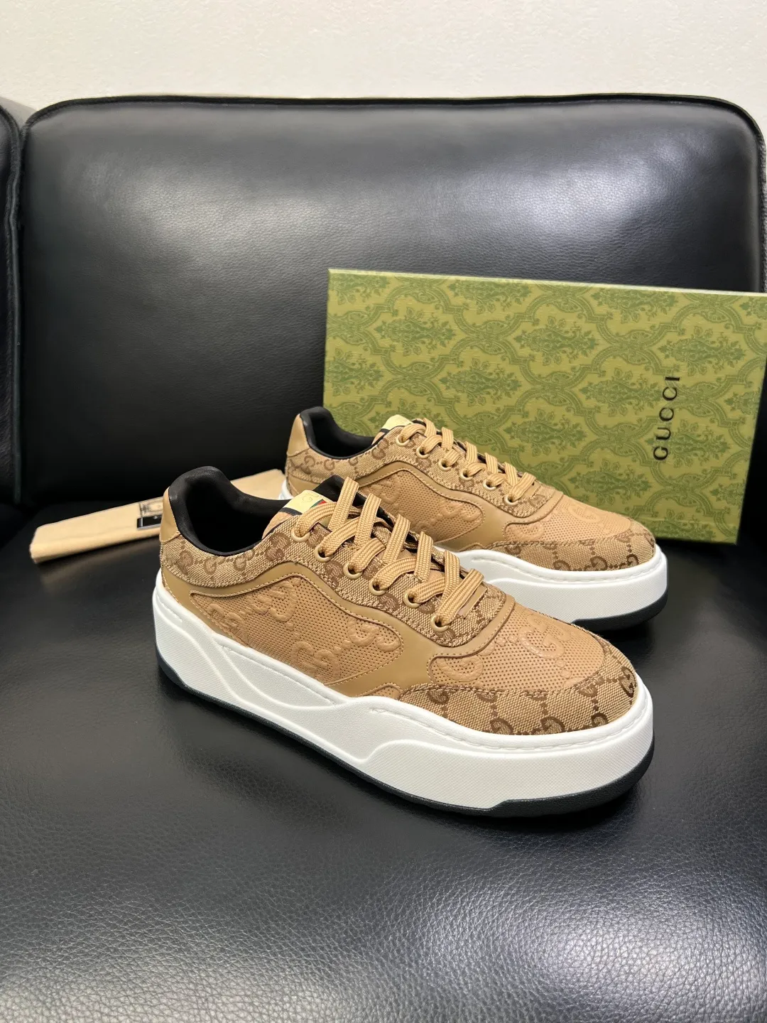 Men's shoes 💰840 Gucci high quality top crafts Gucci counter new original factory configuration, imported cowhide fabric from Italy, imported cowhide lining, breathable and comfortable, sole: original factory special supply original sole super comfortable, original factory and single goods, welcome to compare, code number 38-44 (customized 45 46)